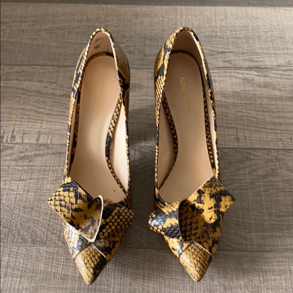LEATHER PUMPS - Picture 2 of 6